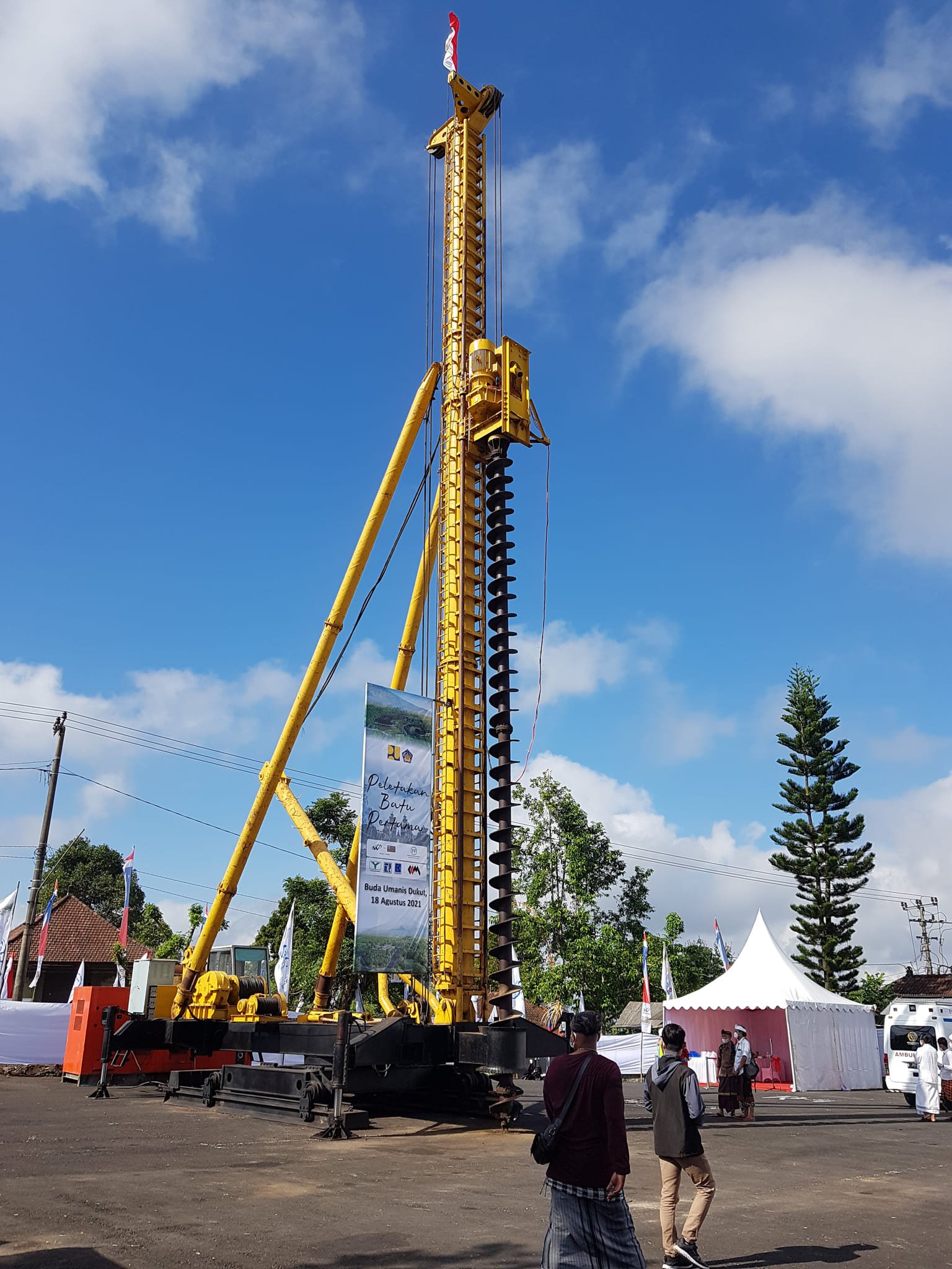 Gedung Parkir Pura Besakih